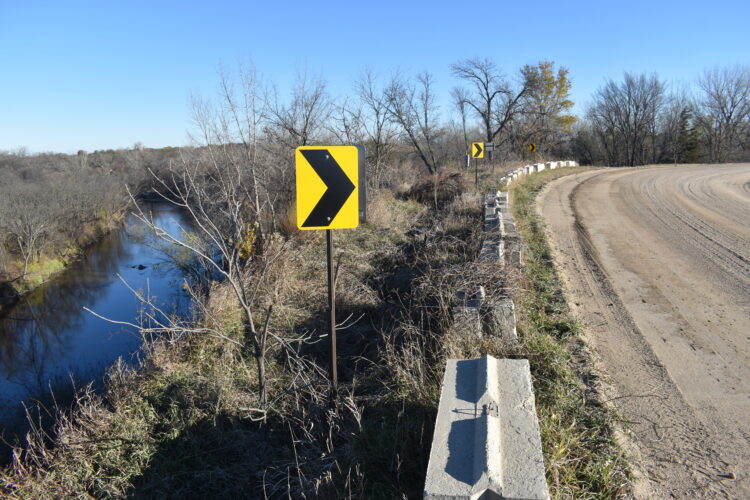 Cottonwood riverbank proposal would realign road